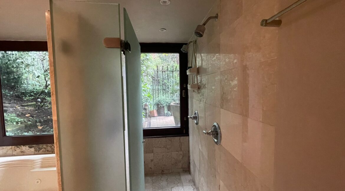 WhatsApp Image 2025-10-08 at 10.04.52 AM