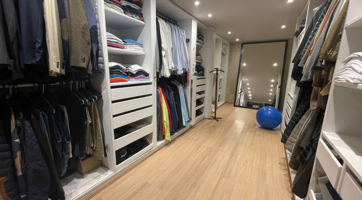 WhatsApp Image 2025-10-08 at 10.04.52 AM (3)