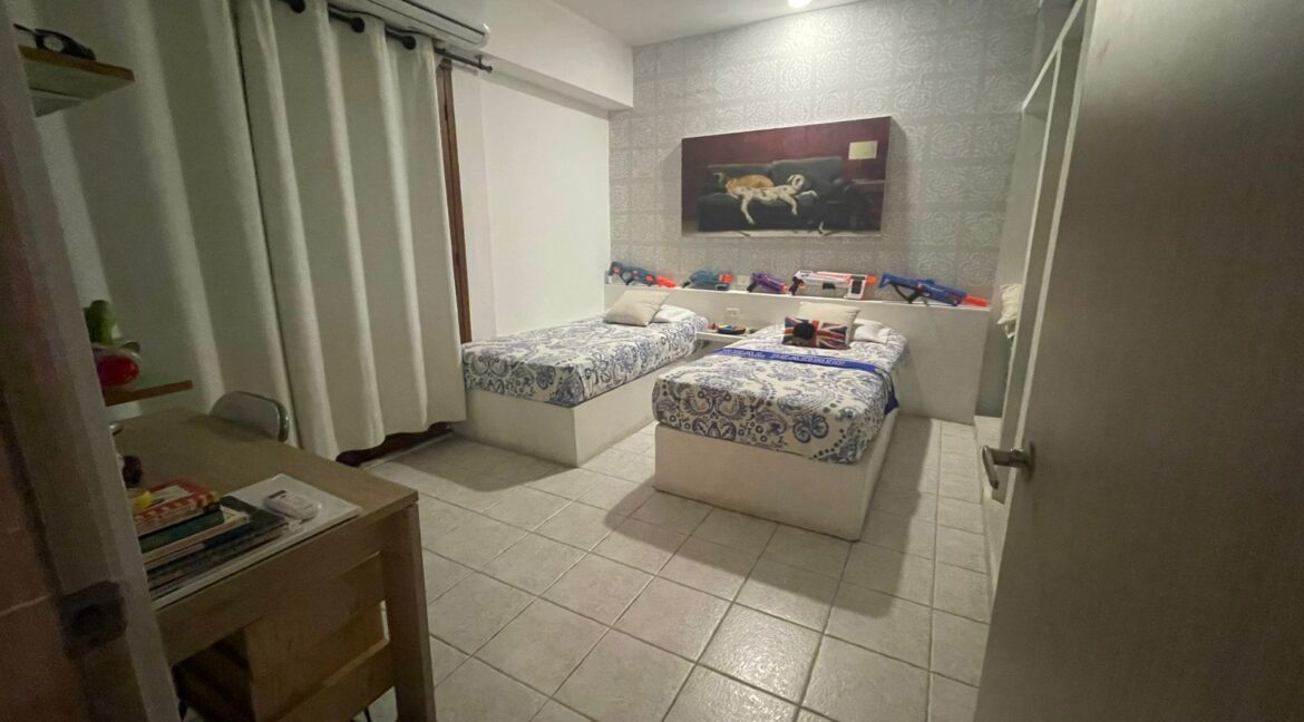 WhatsApp Image 2025-10-20 at 12.40.30 PM (1)