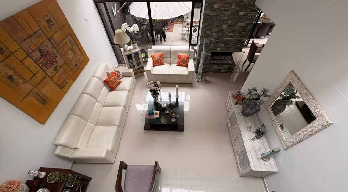 WhatsApp Image 2025-12-19 at 1.05.17 PM (1)