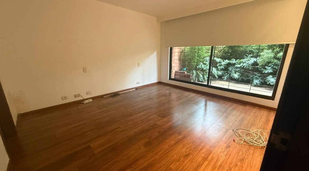 WhatsApp Image 2026-04-11 at 12.49.46 PM (1)